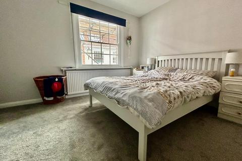 2 bedroom house to rent, Highgate, Beverley, East Riding of Yorkshire, UK, HU17