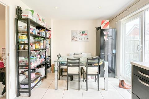 140a Swiss Drive, Bristol, BS3 2RP
