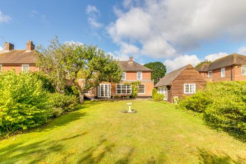 4 bedroom detached house for sale, Guessens Road, Welwyn Garden City, Hertfordshire, AL8