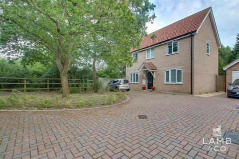 3 bedroom detached house for sale, Digby Way, Thorpe-Le-Soken CO16