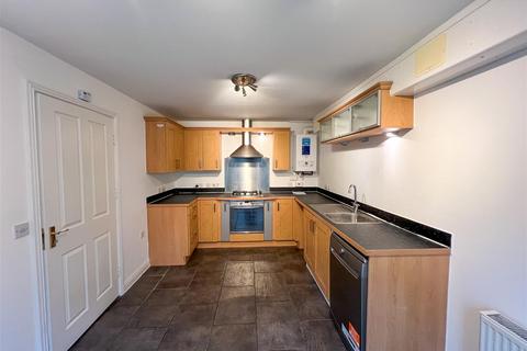 4 bedroom townhouse for sale, FFordd Yr Afon, Brynmenyn, Bridgend, CF32 9HG