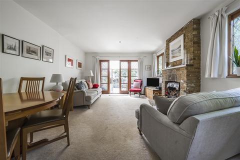 3 bedroom end of terrace house for sale, Mill Road, Twickenham