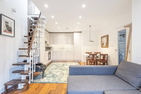 3 bedroom flat for sale, Finchley Road, Hampstead, London, NW3