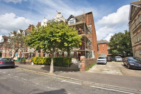 1 bedroom flat for sale, Westbourne Gardens, Folkestone, CT20