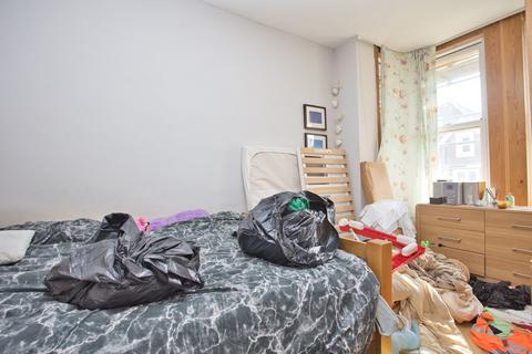 1 bedroom flat for sale, Westbourne Gardens, Folkestone, CT20