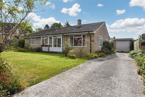 3 bedroom detached bungalow for sale, Barnaby Mead, Gillingham