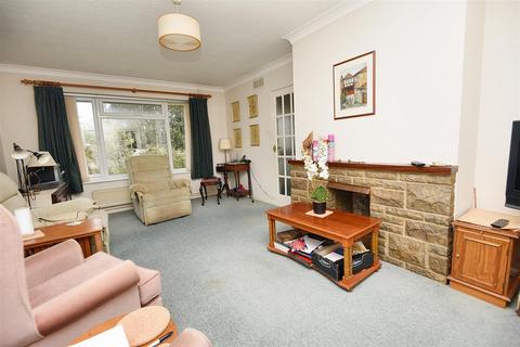 3 bedroom detached bungalow for sale, Barnaby Mead, Gillingham