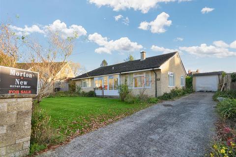 3 bedroom detached bungalow for sale, Barnaby Mead, Gillingham