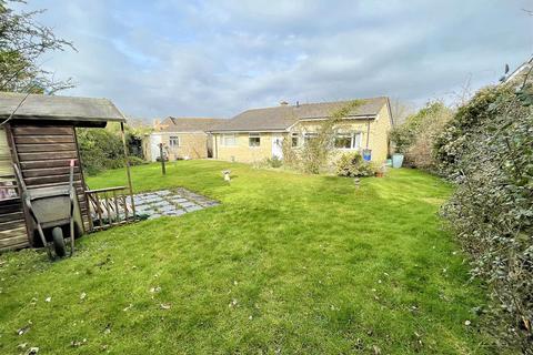 3 bedroom detached bungalow for sale, Barnaby Mead, Gillingham