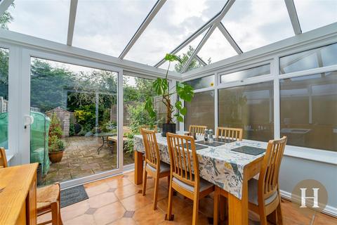11 Fredas Grove, Harborne, Birmingham, B17 0SY