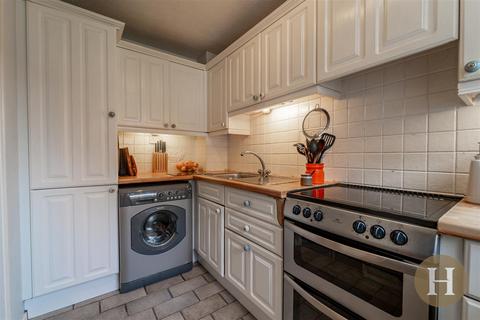 11 Fredas Grove, Harborne, Birmingham, B17 0SY
