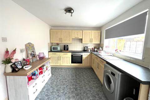 3 bedroom terraced house for sale, Chadwick Crescent, Hill Ridware, Rugeley