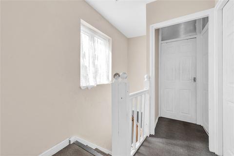 2 Stuart Mantle Way, Erith, DA8 3LQ