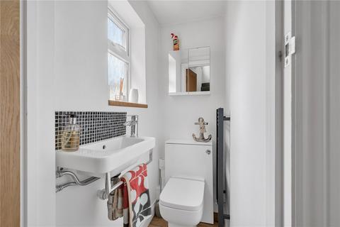 11 Eastry Road, Erith, DA8 1NW