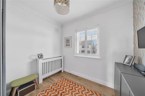 11 Eastry Road, Erith, DA8 1NW