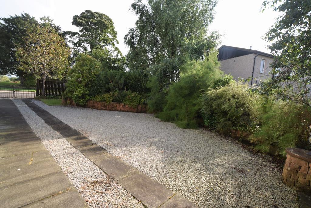 1 Lincluden Gardens, College Road, Dumfries, DG2 0