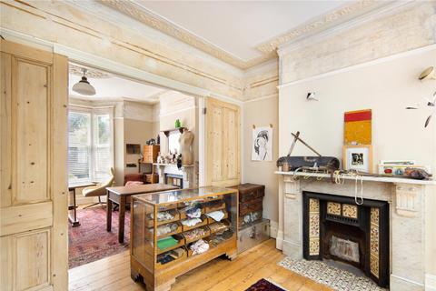 18 Mount Pleasant Lane, London, E5 9DN