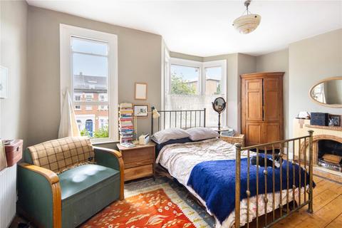 18 Mount Pleasant Lane, London, E5 9DN