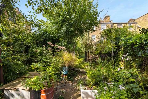 18 Mount Pleasant Lane, London, E5 9DN