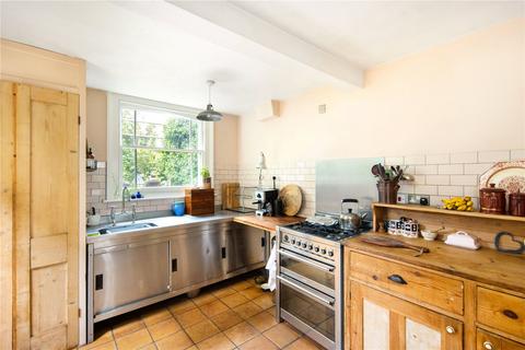18 Mount Pleasant Lane, London, E5 9DN