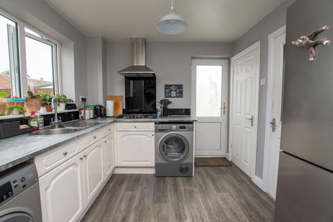 6 Chestnut Avenue, Immingham, DN40 1BH