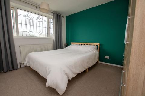 6 Chestnut Avenue, Immingham, DN40 1BH