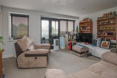 2 bedroom apartment for sale, 151A High Street, Brentwood