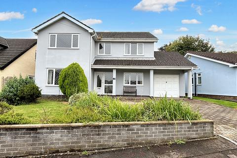 4 bedroom detached house for sale, Buckingham Place, Barry, CF62