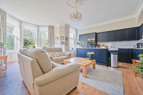 2 bedroom apartment for sale, Queens Road, Harrogate, HG2