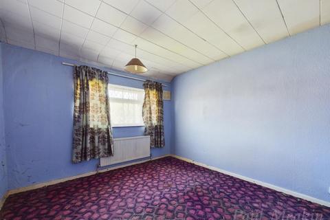 14 Warbank Crescent, New Addington, Croydon, CR0 0AS