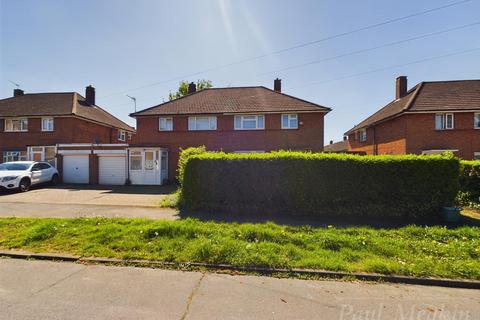 14 Warbank Crescent, New Addington, Croydon, CR0 0AS