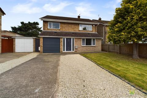 4 bedroom detached house for sale, Lancaster Road, Heath Farm, Shrewsbury