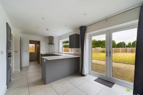 4 bedroom detached house for sale, Lancaster Road, Heath Farm, Shrewsbury