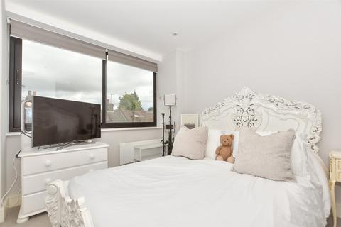 1 bedroom apartment for sale, Warren Road, Reigate, Surrey