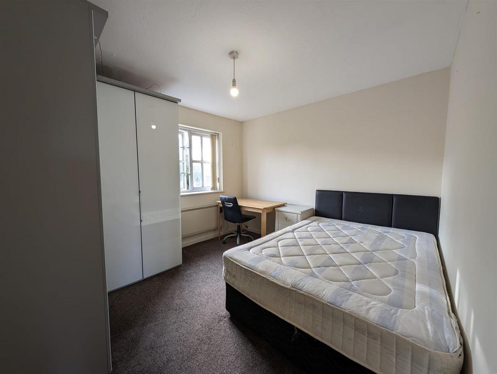 Bedroom2.jpg
