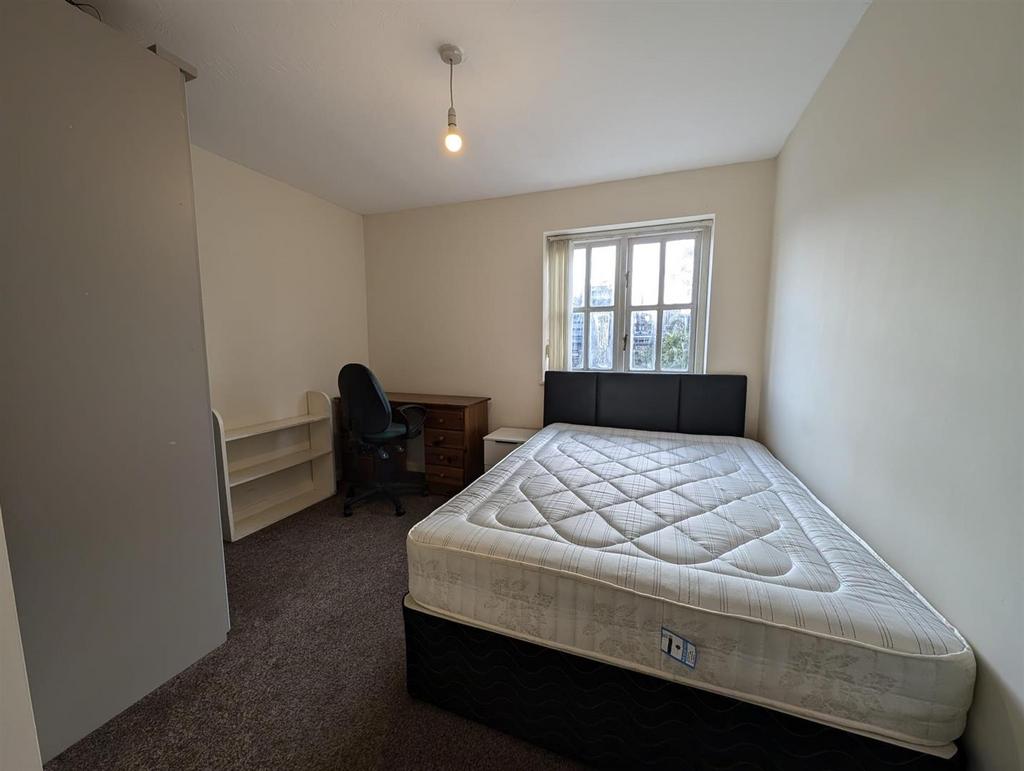 Bedroom1.jpg