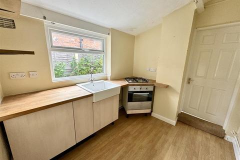 2 bedroom semi-detached house for sale, Moss Grove, Kingswinford