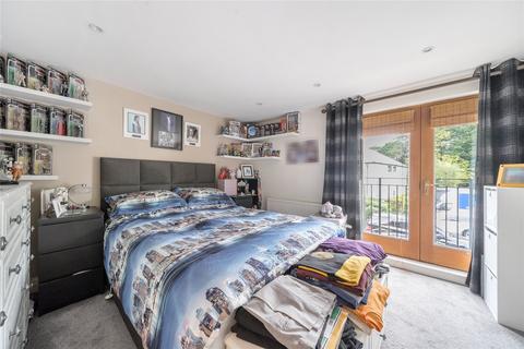 2 bedroom flat for sale, Potters Lane, Send, Surrey, GU23