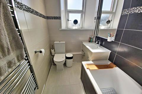 6 Gladstone Place, Kirkcudbright, DG6 4DT