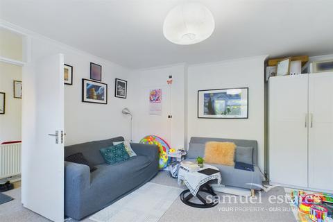 2 bedroom maisonette for sale, Cliveden Road, Wimbledon, SW19