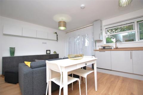 4 bedroom end of terrace house to rent, Guildford Park Avenue, Guildford, Surrey, GU2