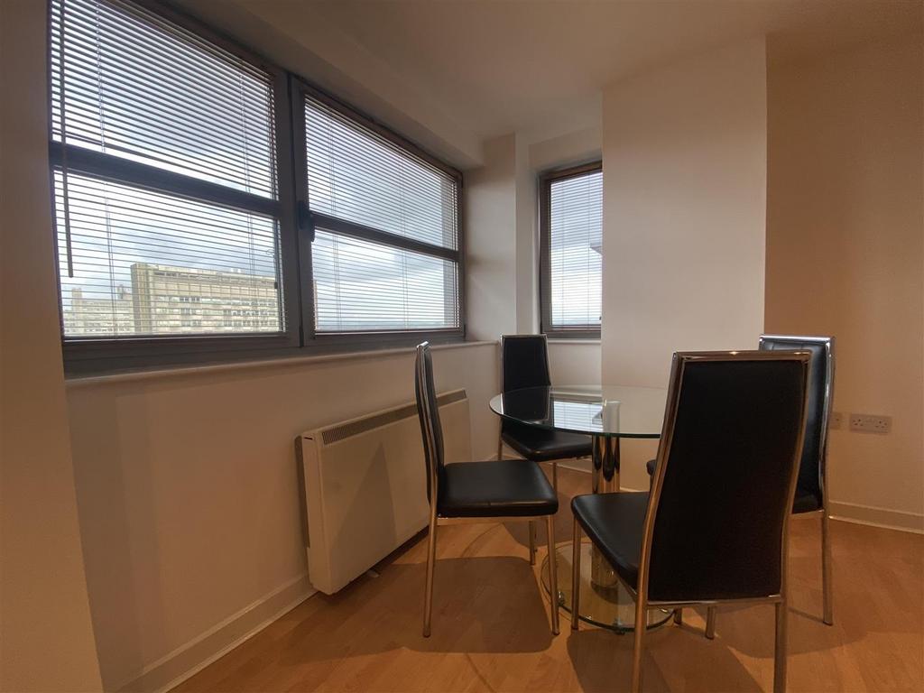 Diningroom.jpeg