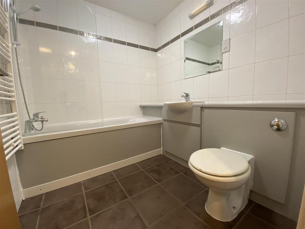 Bathroom.jpeg