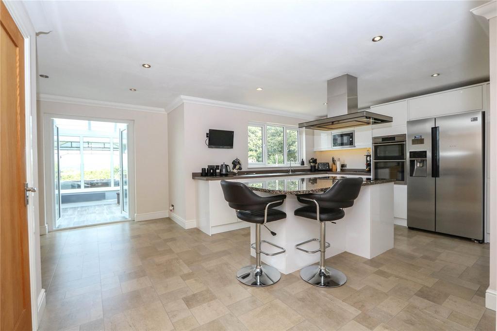 Kitchen/Brekfast Rm