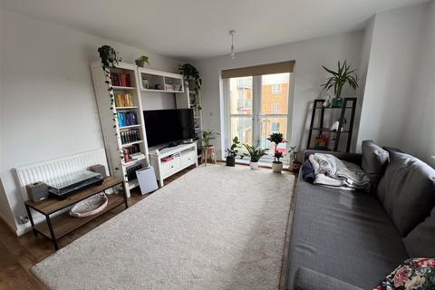 2 bedroom flat to rent, Todd Close, Borehamwood