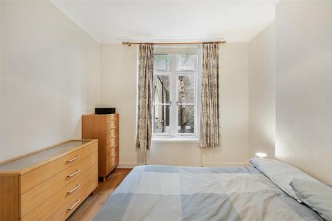 1 bedroom flat for sale, St. George's Drive, SW1V