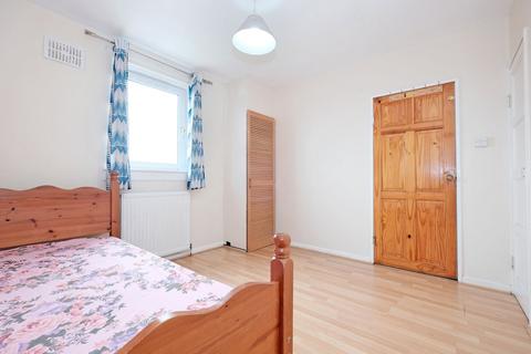 6 Davidson Drive, Aberdeen, AB16 7RQ