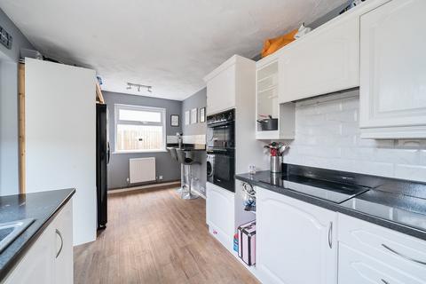 25 Cherry Trees, Lower Stondon, Henlow, SG16 6DT