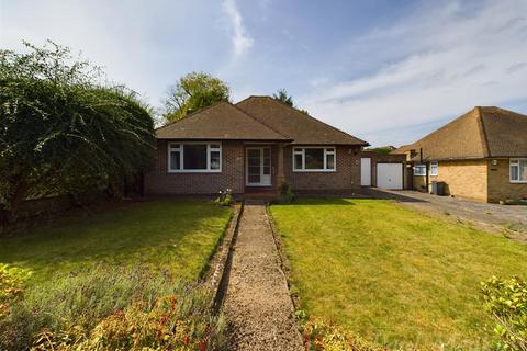 2 bedroom detached bungalow for sale, Arkwright Road, South Croydon