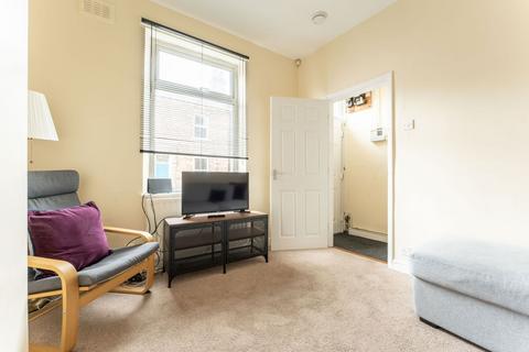 2 bedroom end of terrace house for sale, Warwick Street, York YO31